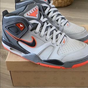 Nike air flight falcon